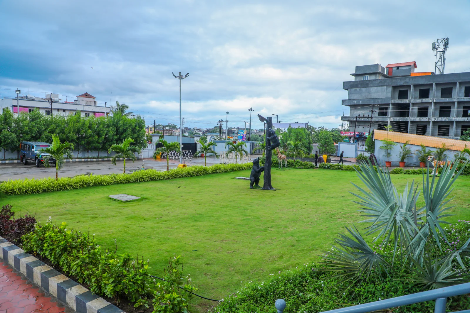Tuljabhavani Bhakt Niwas outside view